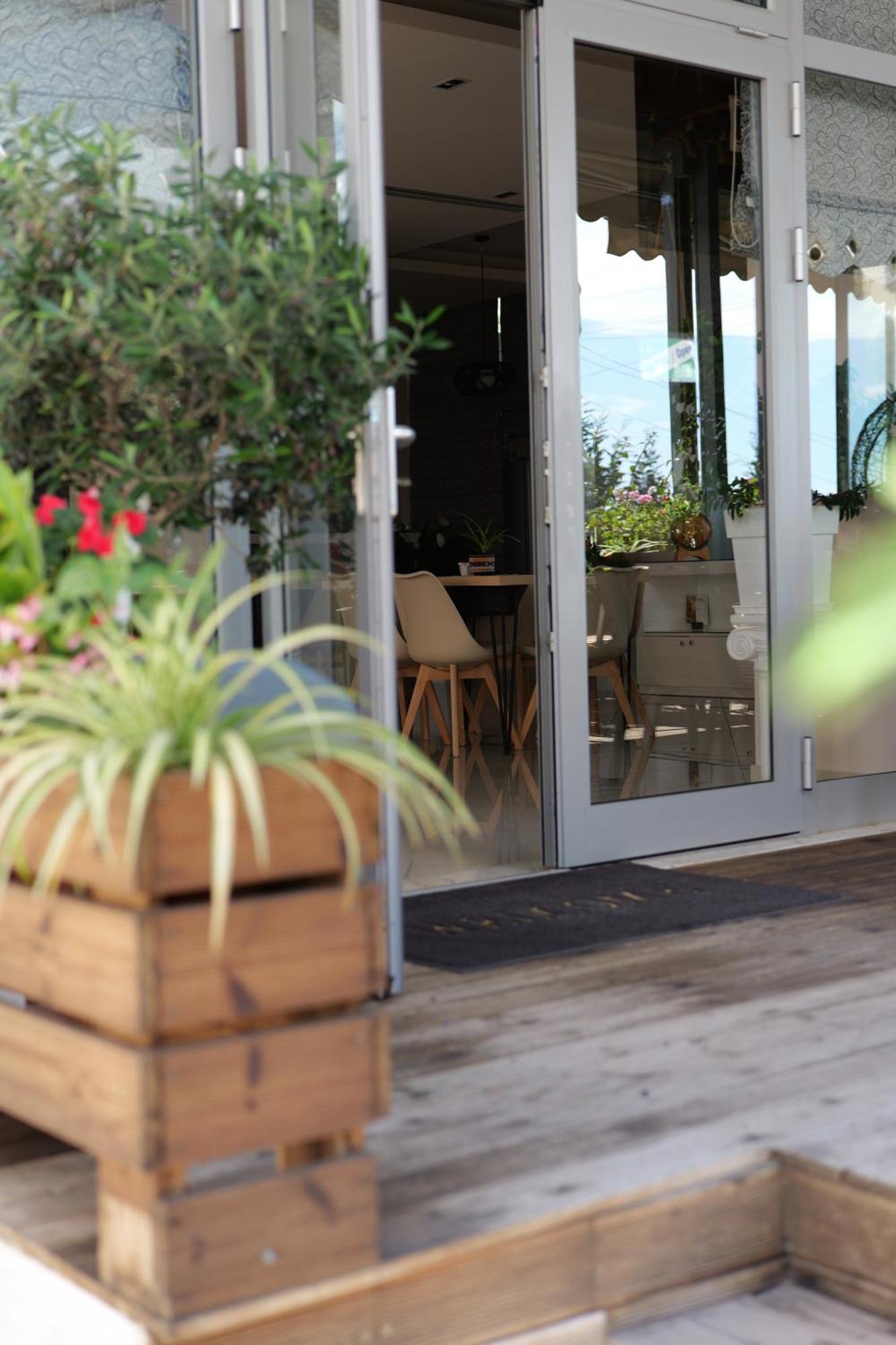 Hotel Abedini Sarandë Exterior foto