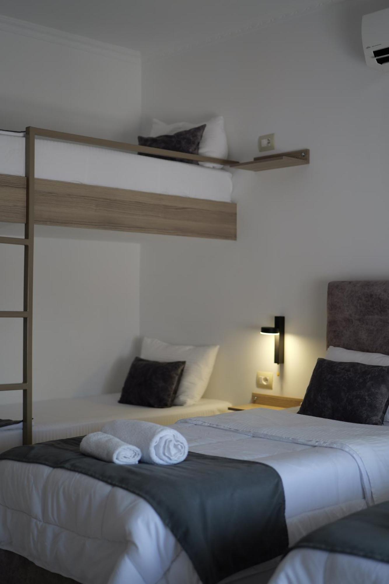 Hotel Abedini Sarandë Exterior foto
